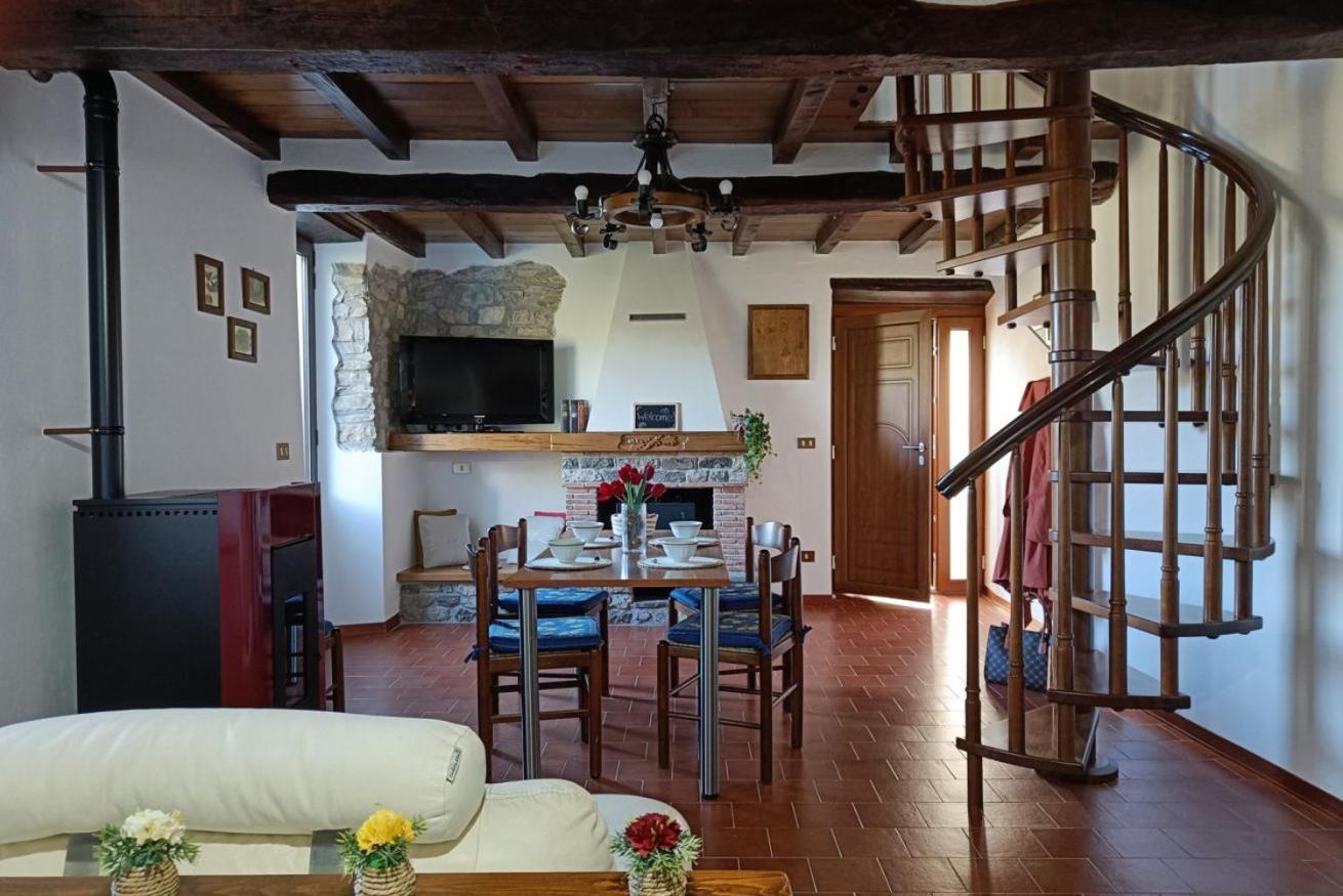 Appartement Casa Butterfly à Verni Extérieur photo